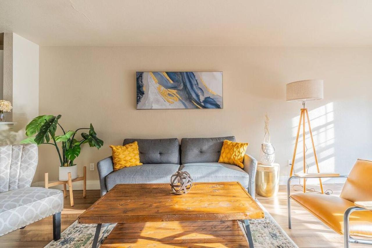 Modern And Spacious Apartment- Gym, Wifi, Free Parking Seattle Exterior foto