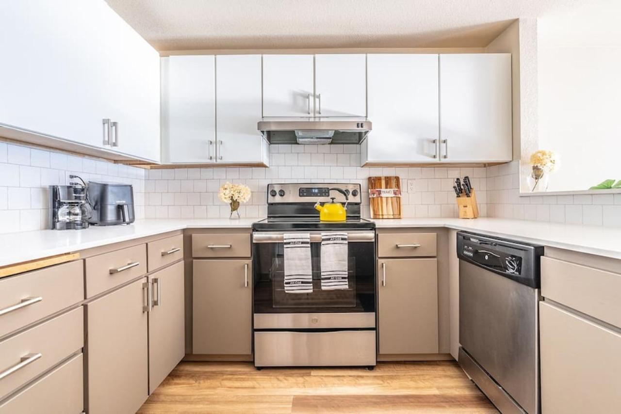 Modern And Spacious Apartment- Gym, Wifi, Free Parking Seattle Exterior foto